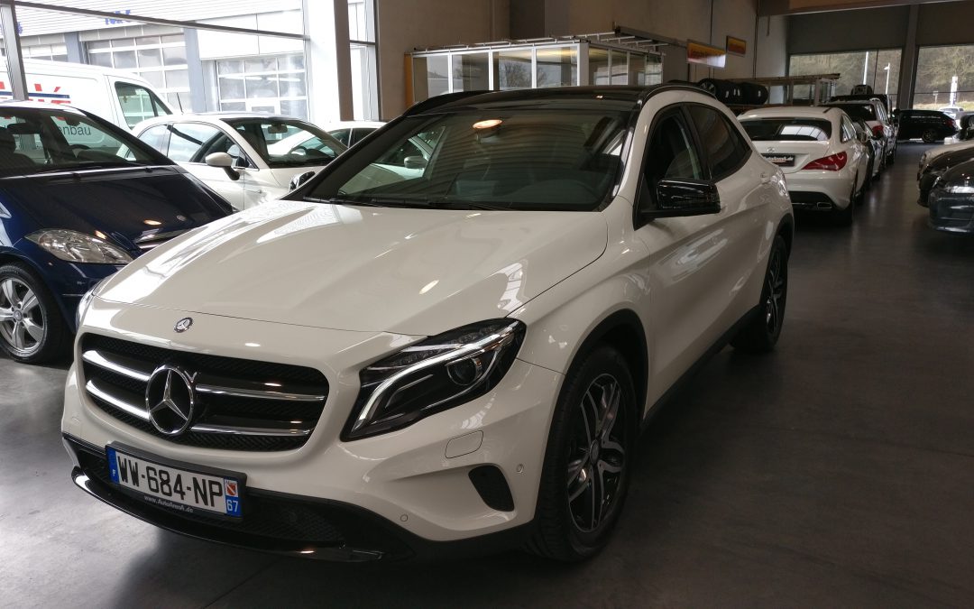 Mercedes-Benz GLA 180 Urban – 2015 – 7 260 km